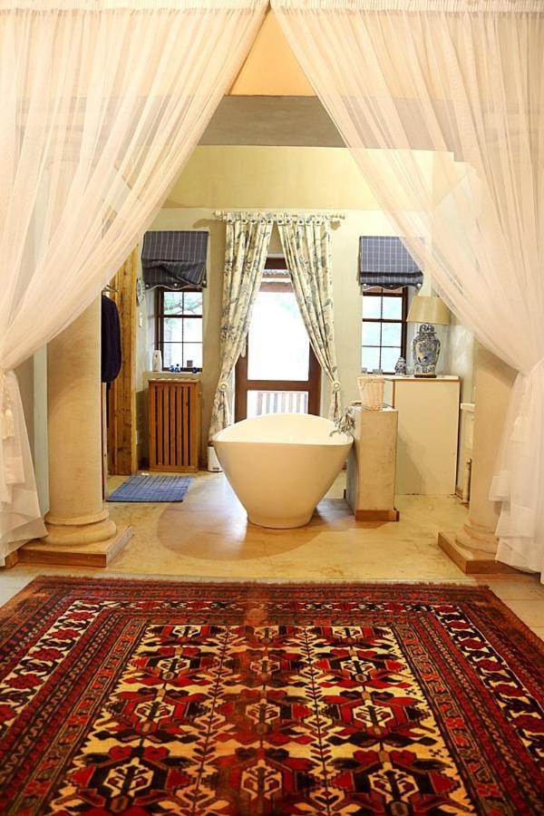 Thandile Country Country house
